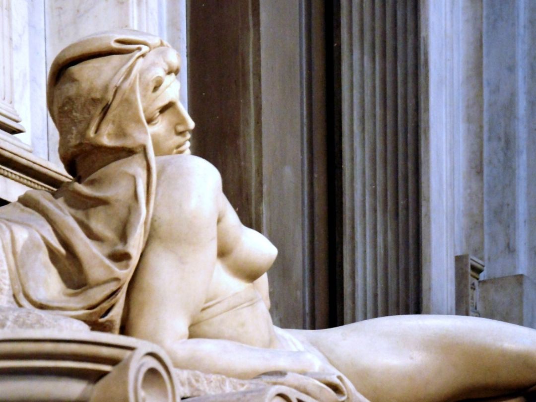 Particolare dell&rsquo;Aurora di Michelangelo nella Sagrestia Nuova delle Cappelle Medicee
