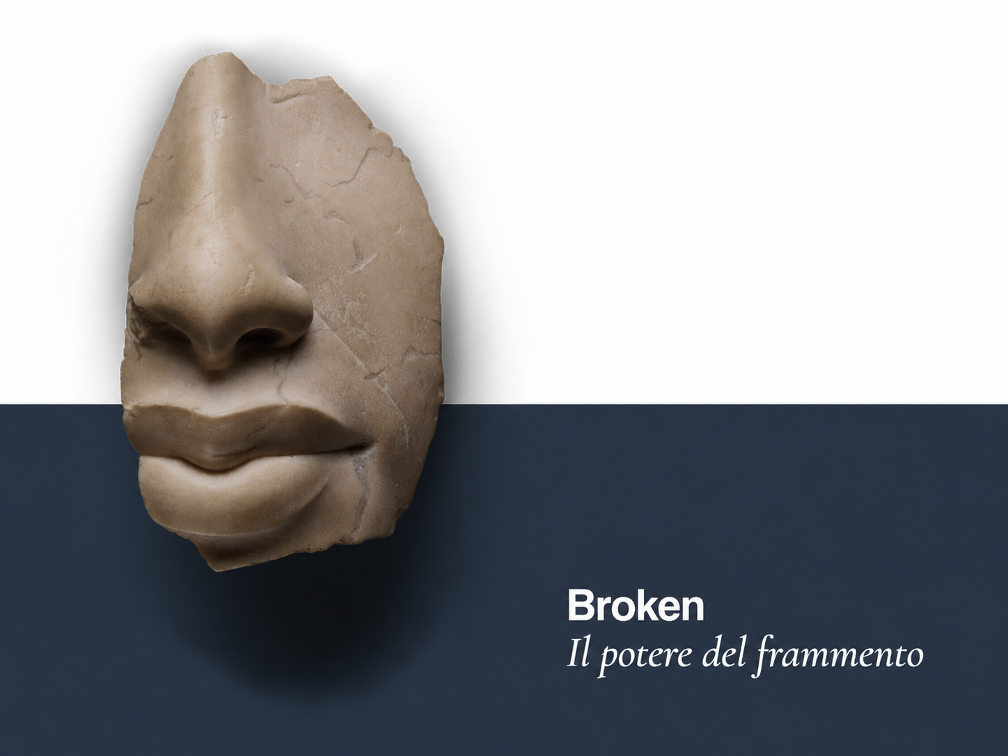 Frammento di un volto scolpito per la mostra Broken a Palazzo Strozzi